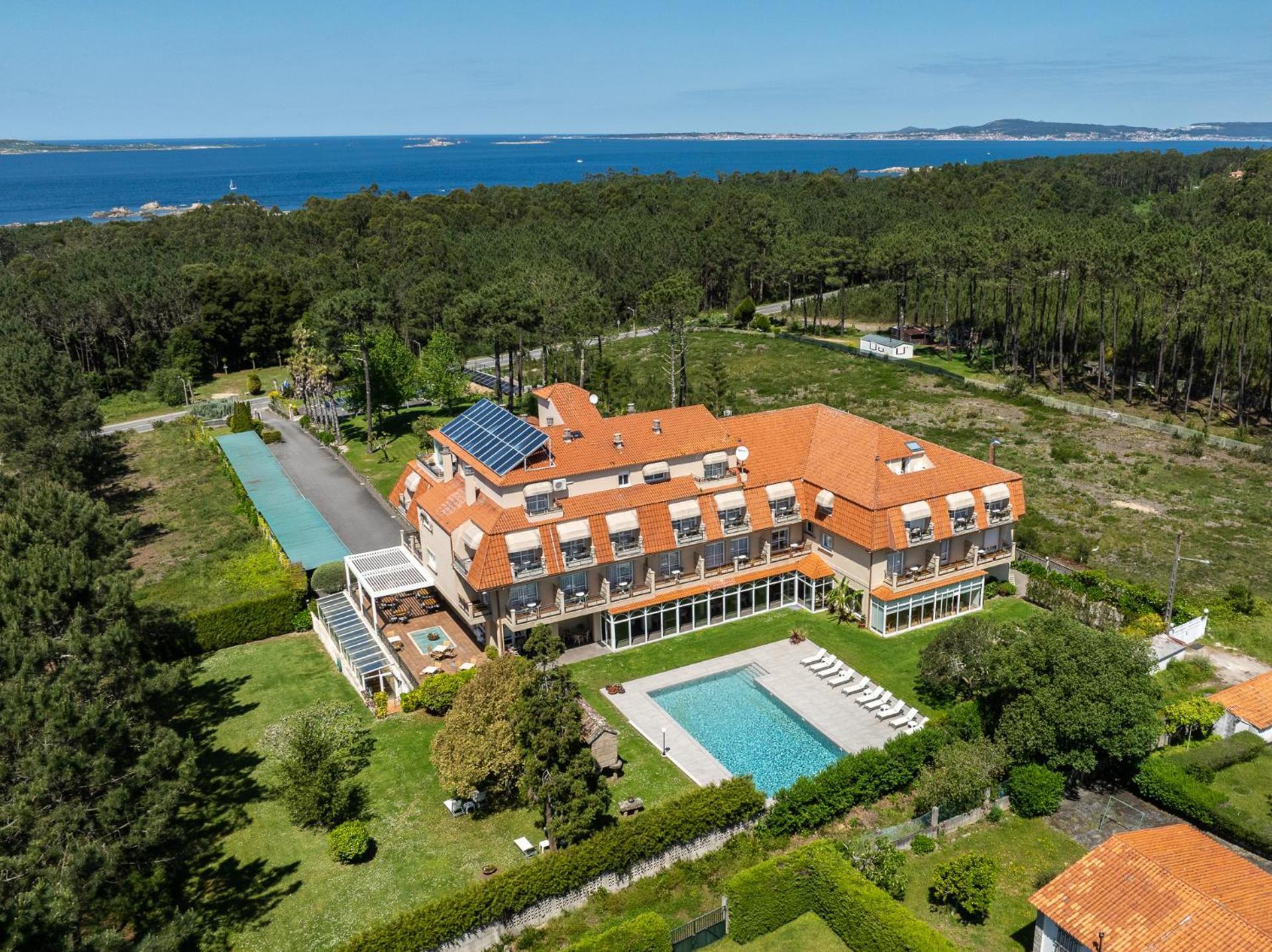 Hotel Spa Atlantico San Vicente Do Mar Bagian luar foto